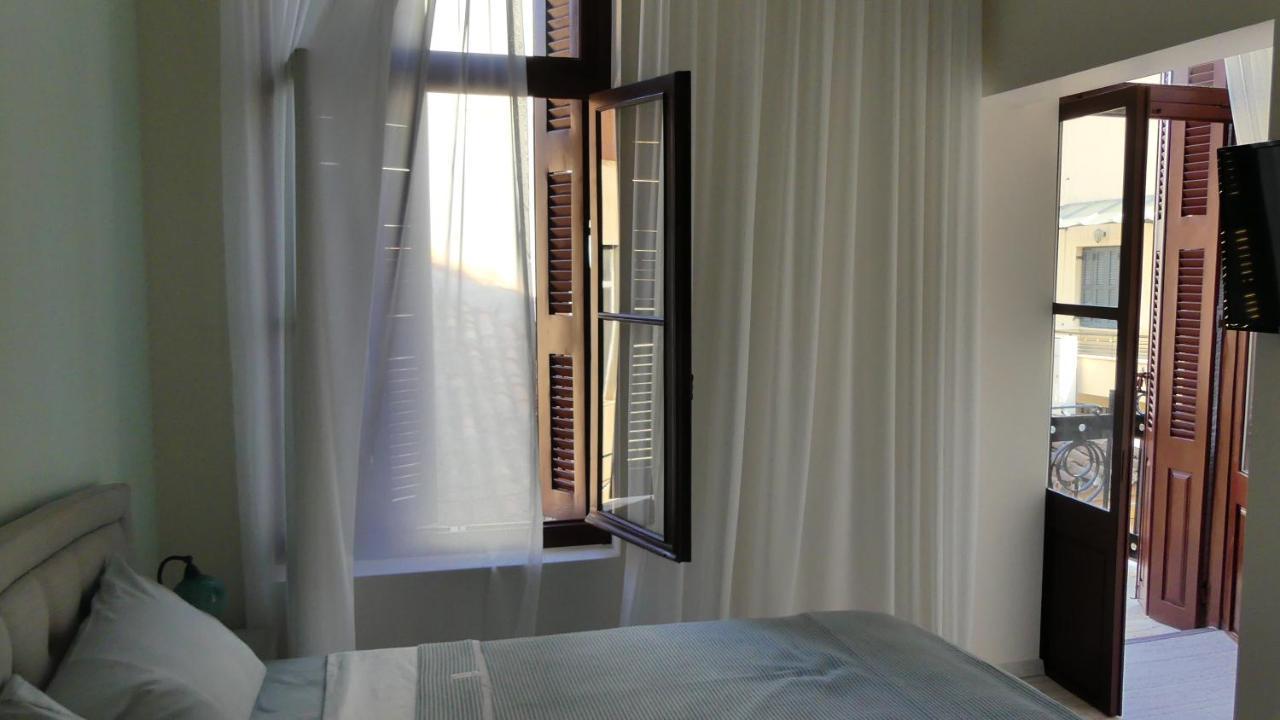 Theasis Athens Bed & Breakfast エクステリア 写真