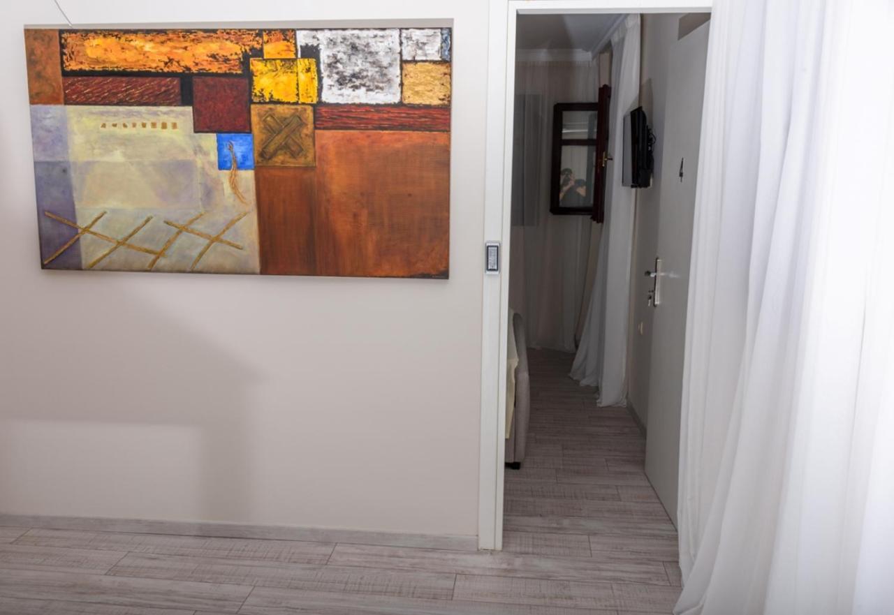 Theasis Athens Bed & Breakfast エクステリア 写真